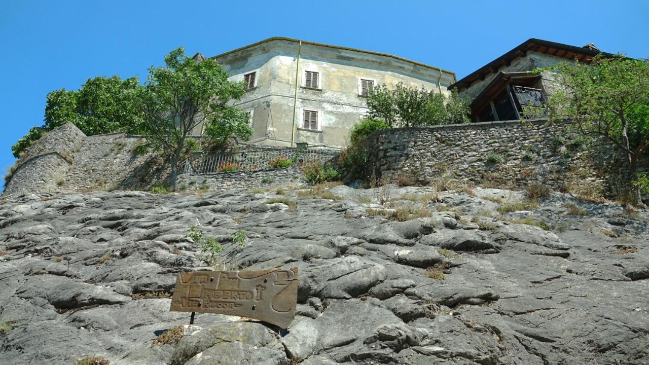 La Terrazza Sul Lago Turano Castel di Tora Extérieur photo
